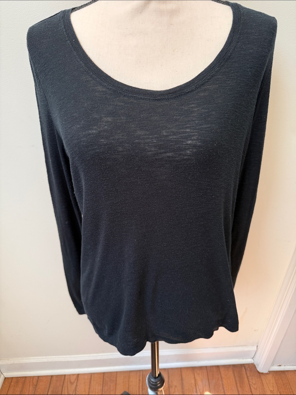 Cynthia Rowley Black Long-Sleeve Scoop Neck Top - Picture 3 of 11